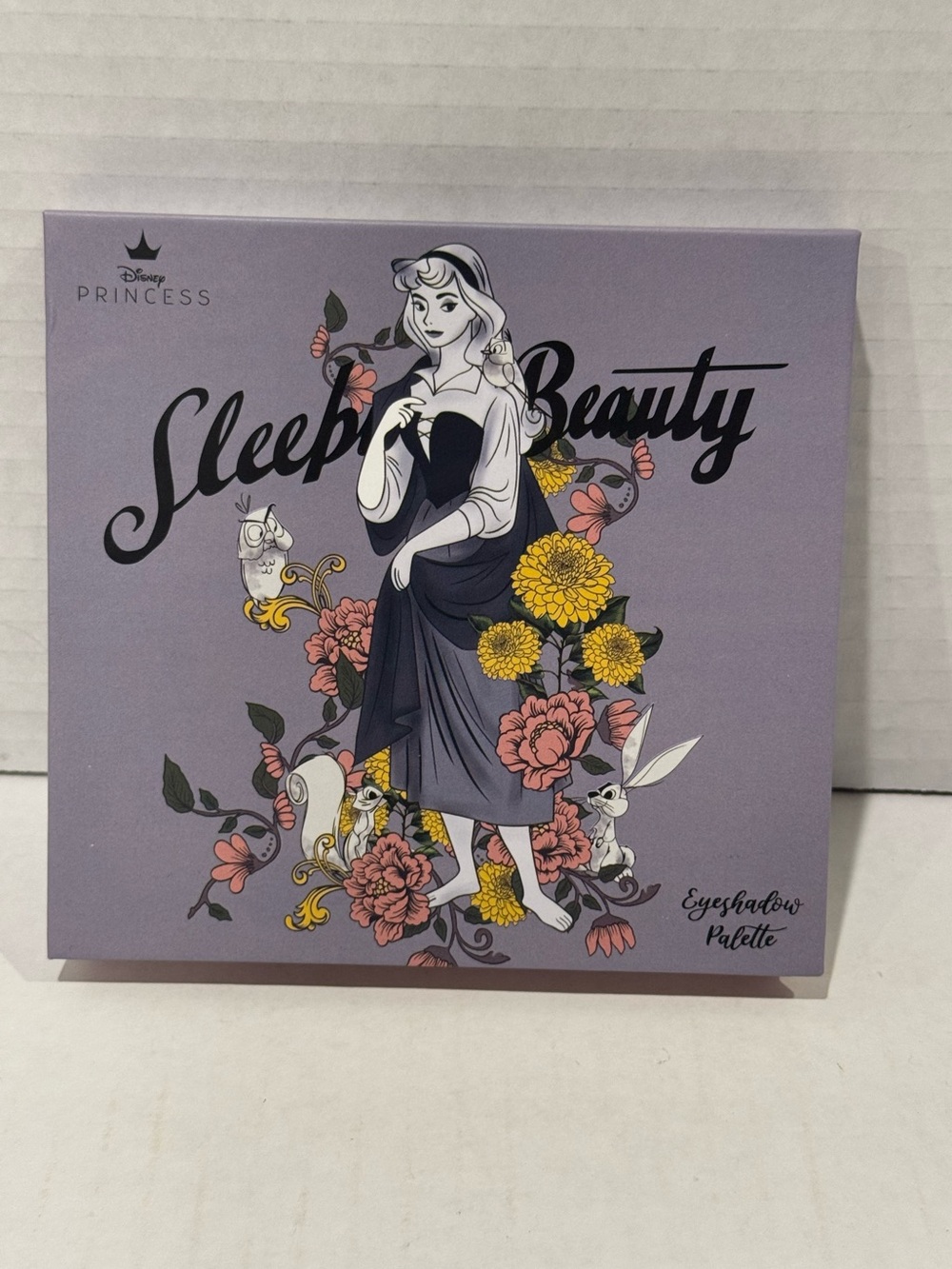 Disney Princess Sleeping Beauty Floral Palette Eye Shadow 9 Colors Hot Topic NEW